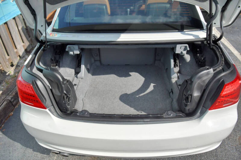 2012 BMW 3 Series 328i