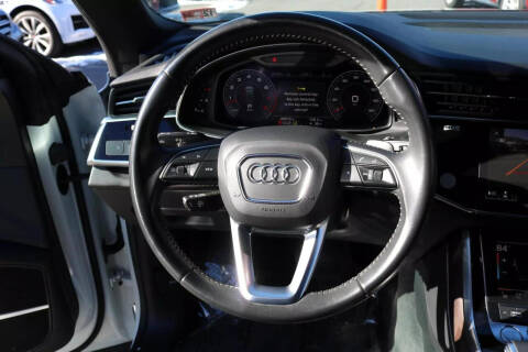 2020 Audi Q8 quattro Premium Plus 55 TFSI