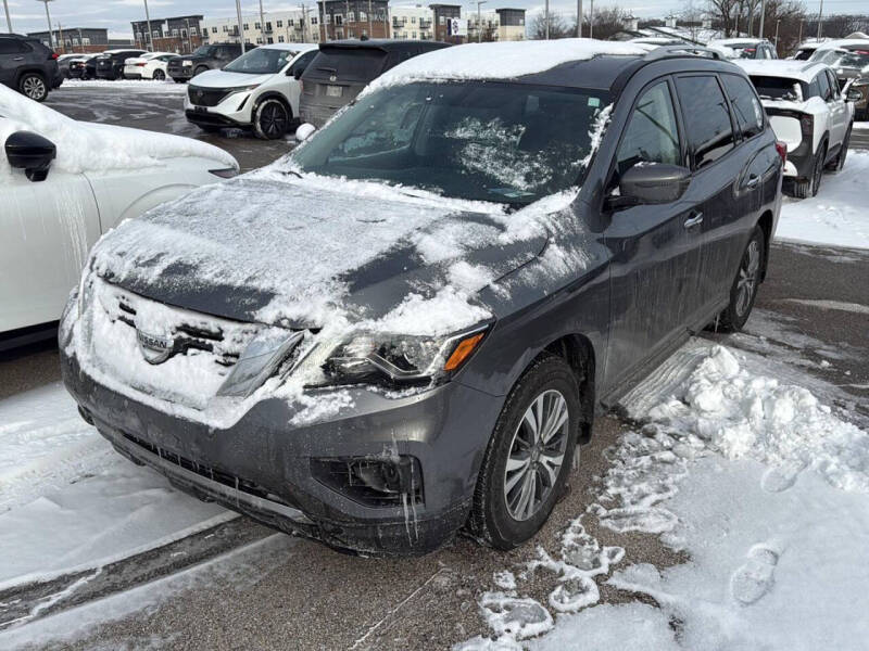 2020 Nissan Pathfinder S