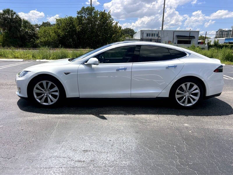 2015 Tesla Model S 85