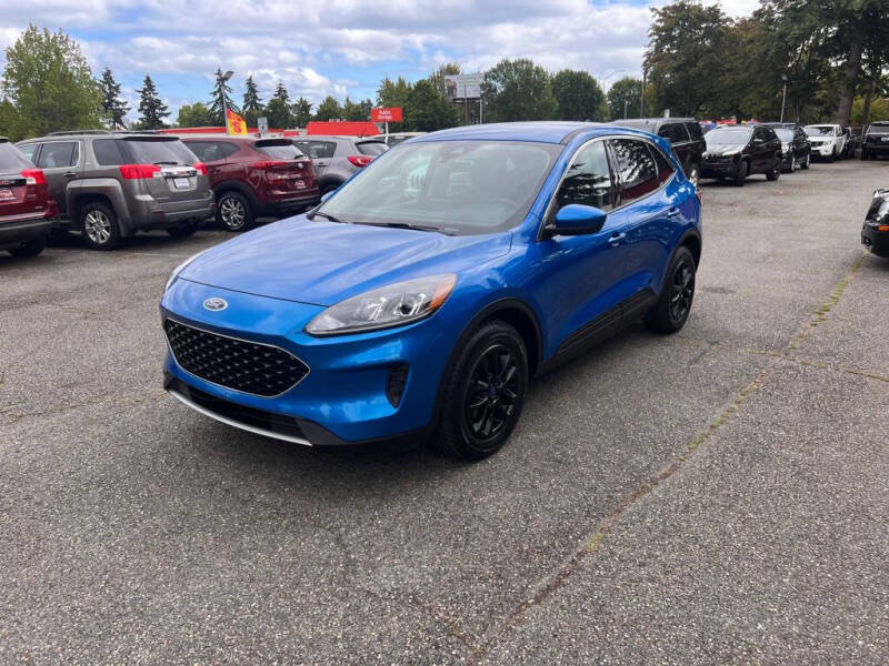 2020 Ford Escape SE