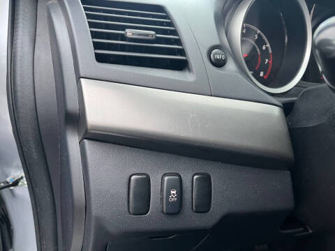 2015 Mitsubishi Lancer ES