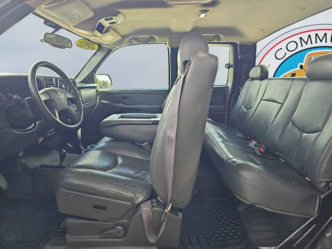 2005 Chevrolet Silverado 1500 LS