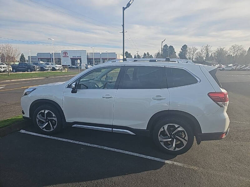 2023 Subaru Forester Touring
