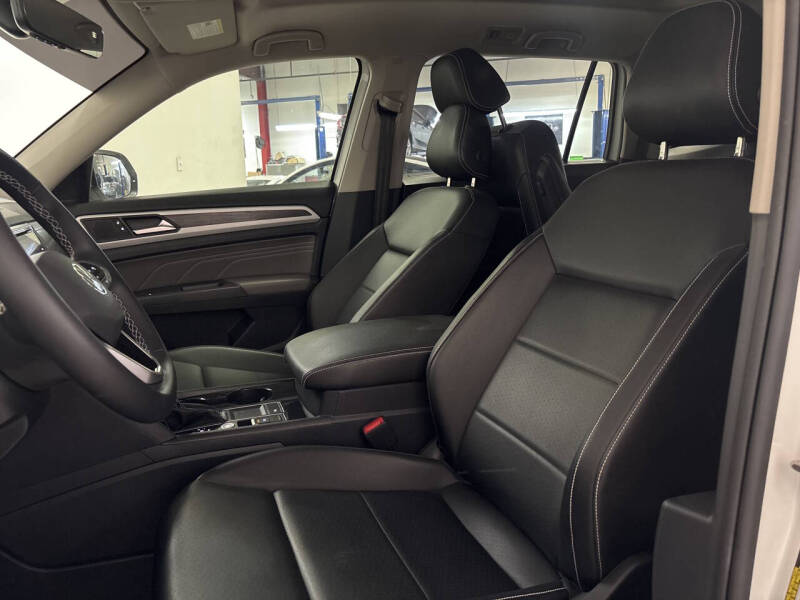 2023 Volkswagen Atlas V6 SE