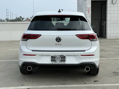 2026 Volkswagen Golf GTI SE