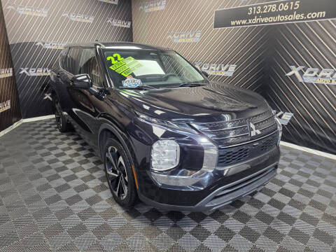 2022 Mitsubishi Outlander ES