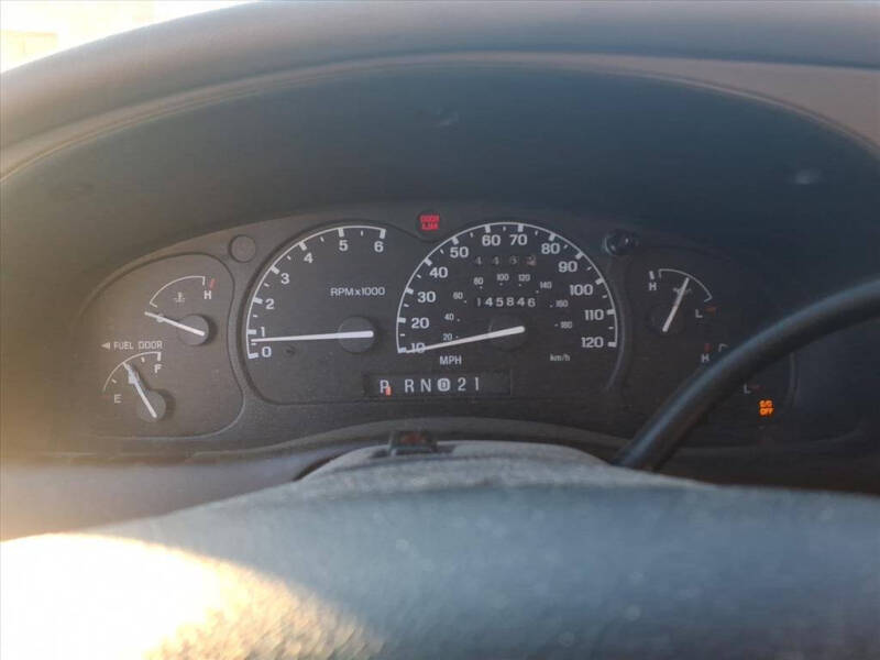 2001 Ford Explorer XLT