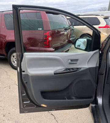 2019 Toyota Sienna XLE 8-Passenger