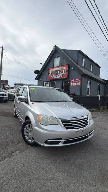 2011 Chrysler Town and Country Touring-L