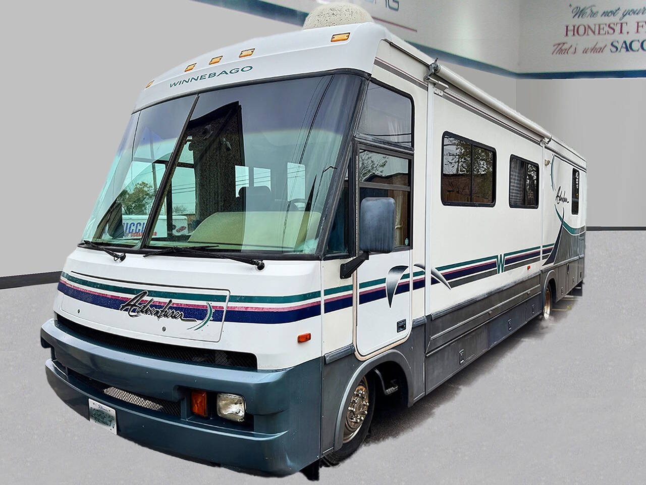 1996 Winnebago Adventurer for sale at Saccucci's Of Schaumburg in Schaumburg, IL