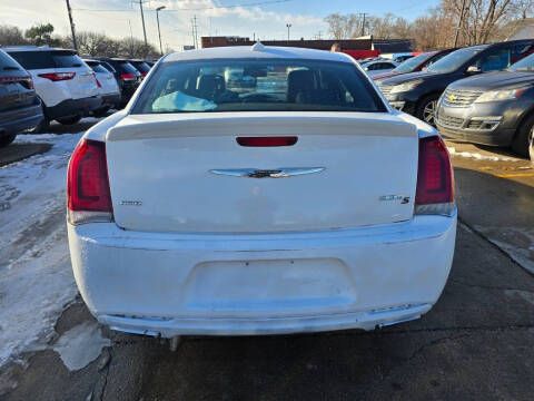 2017 Chrysler 300 S Alloy Edition