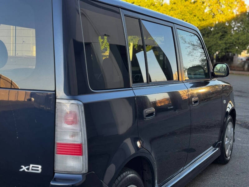 2006 Scion xB
