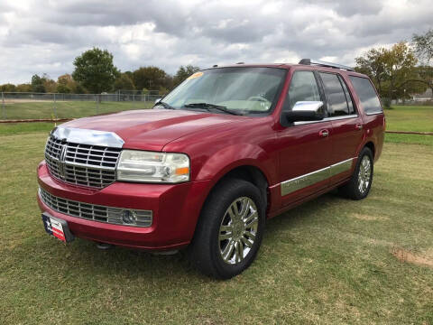 2008 Lincoln Navigator for sale at LA PULGA DE AUTOS in Dallas TX