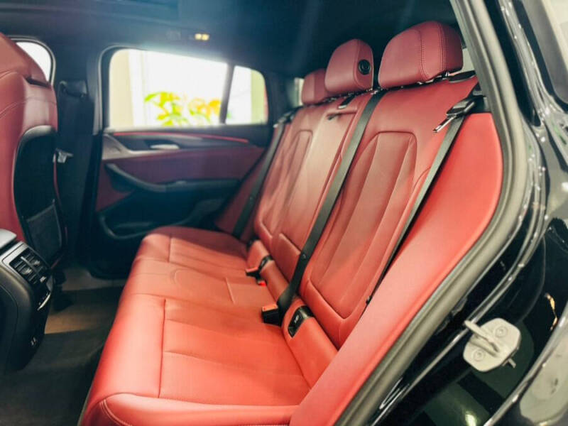 2024 BMW X4 xDrive30i