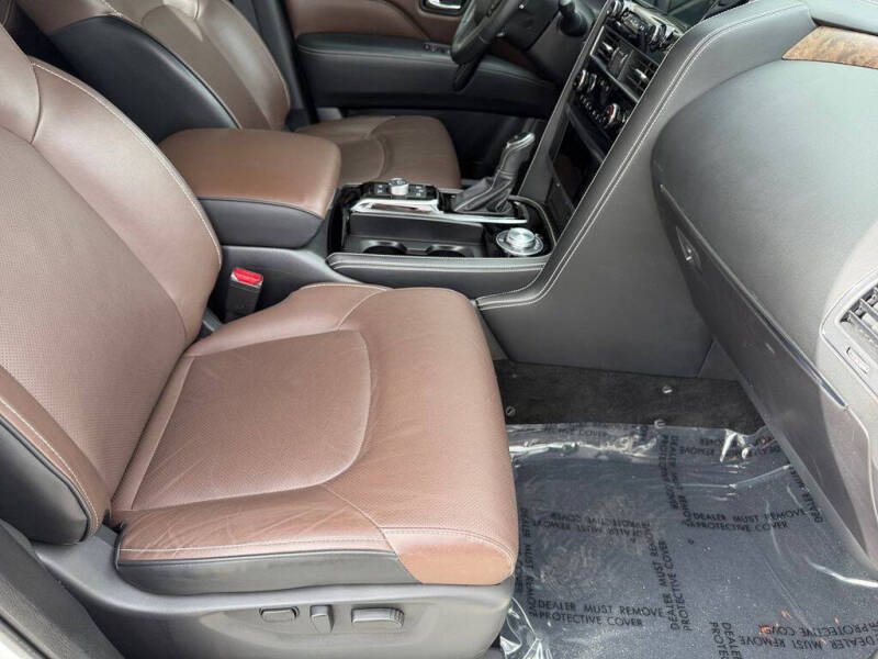 2024 Infiniti QX80 Premium Select