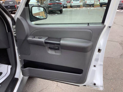 2004 Ford Explorer Sport Trac XLS