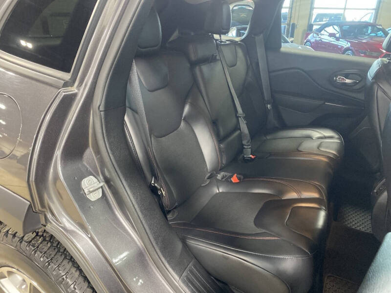 2021 Jeep Cherokee Trailhawk