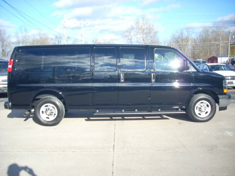 2024 Chevrolet Express LT 3500