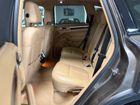 2012 Porsche Cayenne Tiptronic