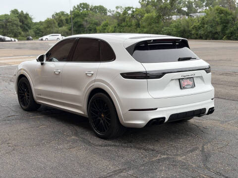2022 Porsche Cayenne GTS