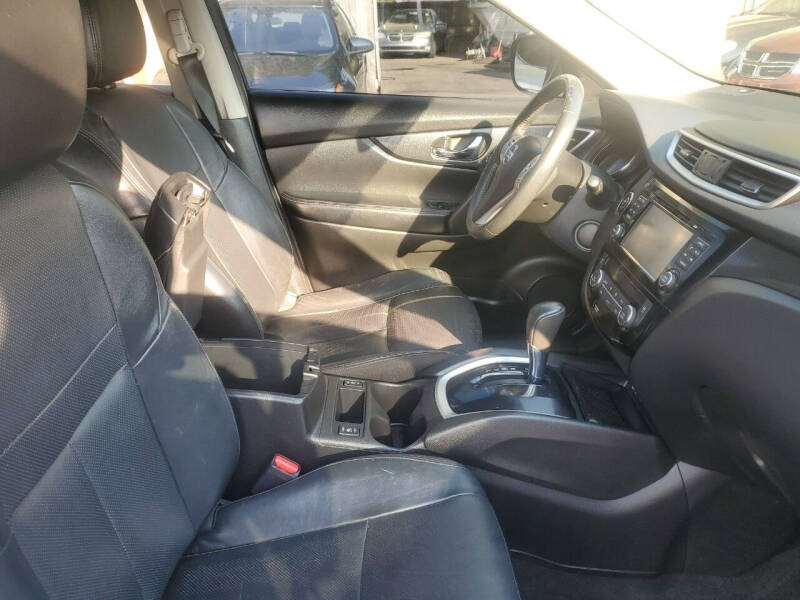 2015 Nissan Rogue SV