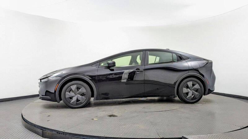 2024 Toyota Prius LE