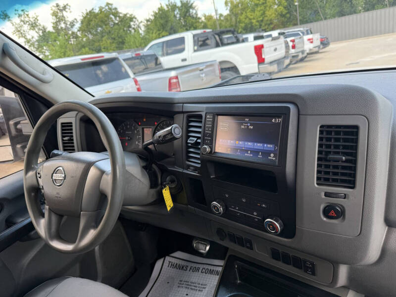 2019 Nissan NV 2500 HD S