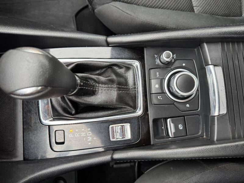 2018 Mazda MAZDA3 Sport