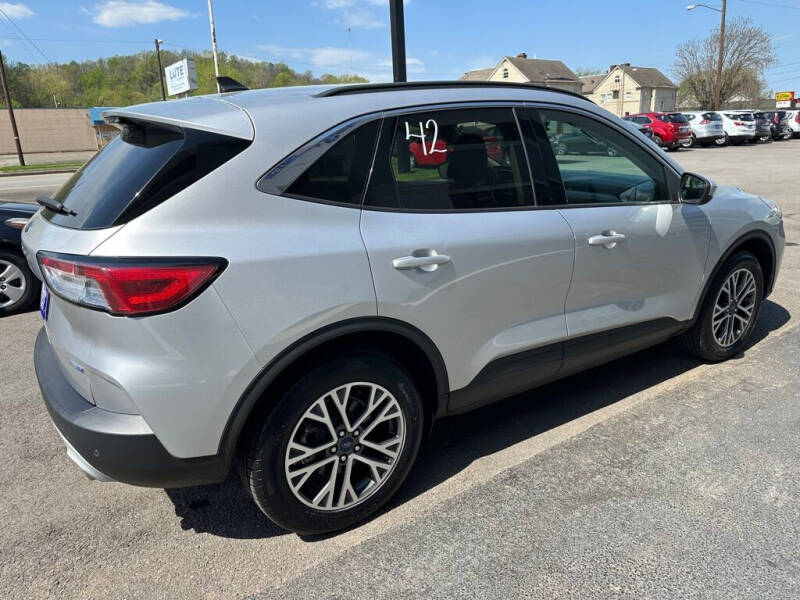 2020 Ford Escape SEL