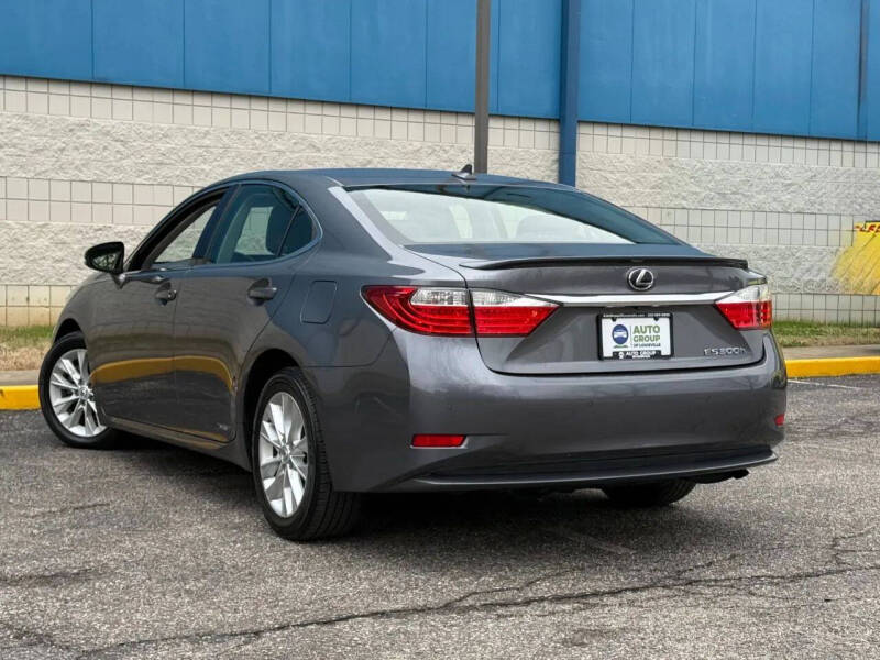 2013 Lexus ES 300h