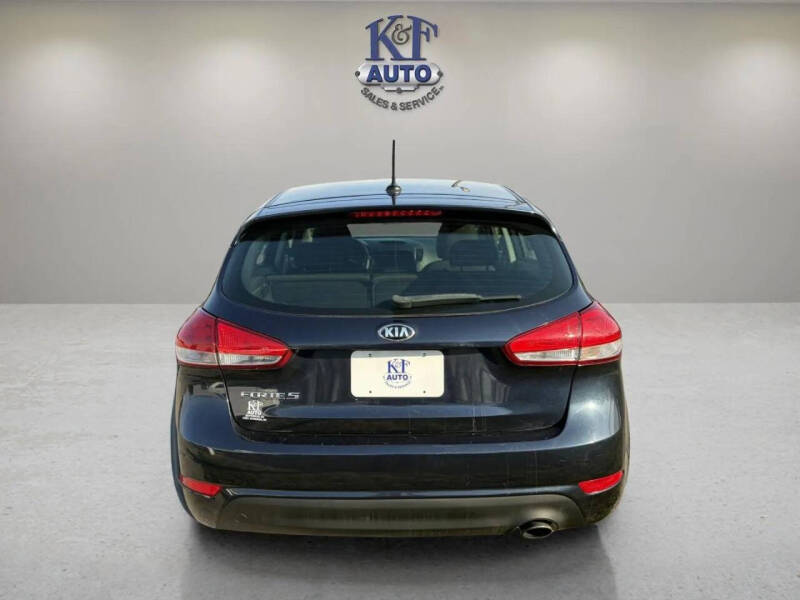 2017 Kia Forte5 LX