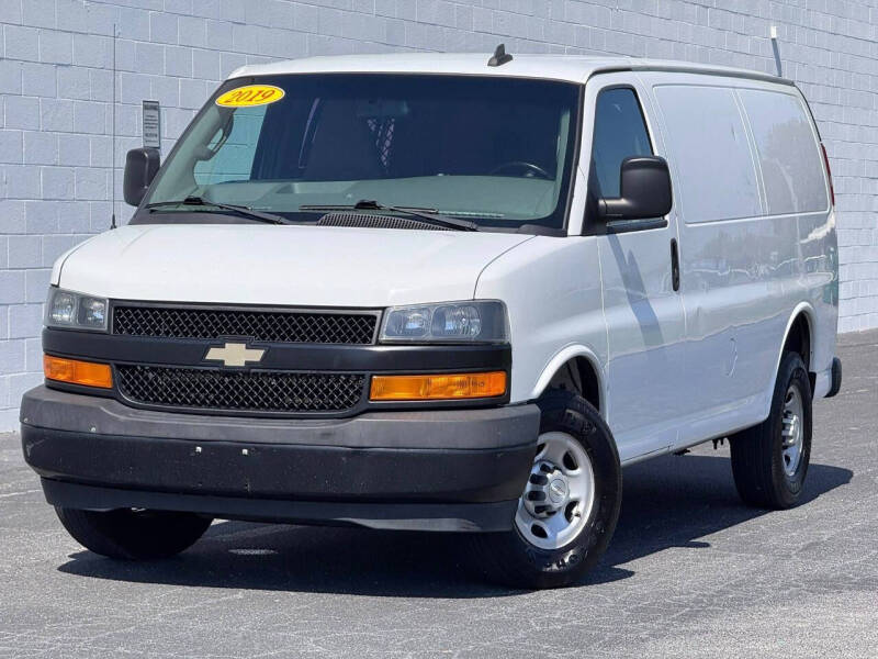 2019 Chevrolet Express Cargo Work Van's photo