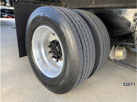 2022 Kenworth K270