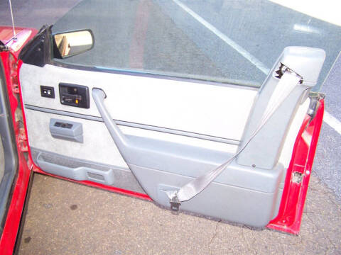 1990 Pontiac Sunbird LE