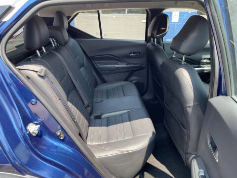 2019 Nissan Kicks SR