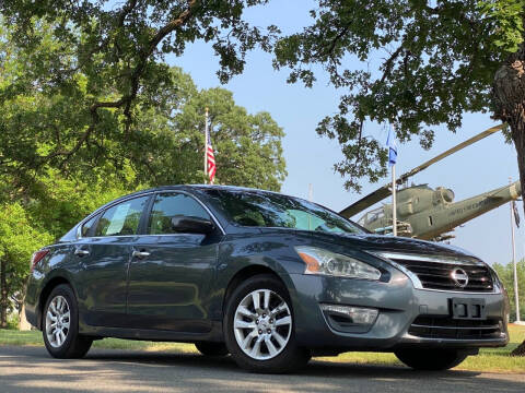 2013 Nissan Altima for sale at Every Day Auto Sales in Shakopee MN