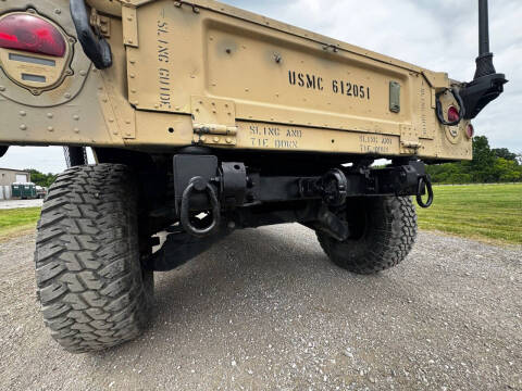 2014 AM General Hummer