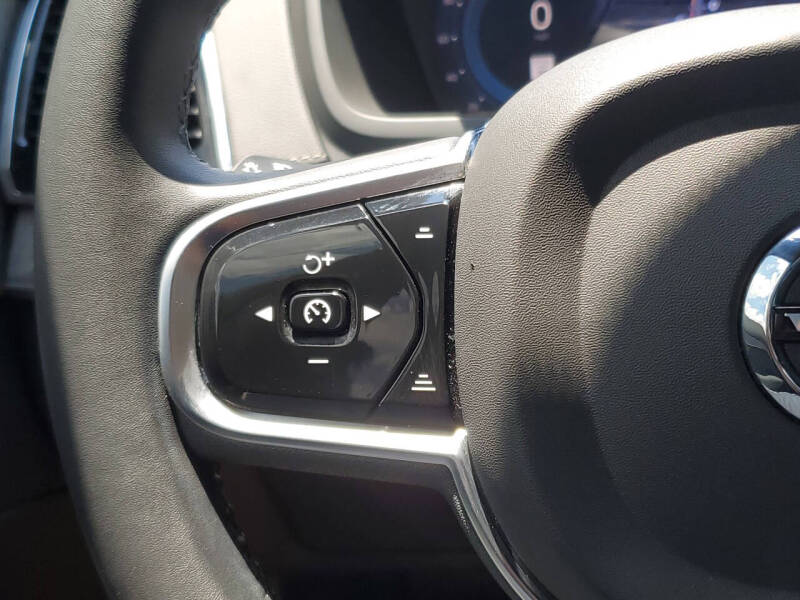 2024 Volvo XC90 B6 Ultimate Bright Theme 7P