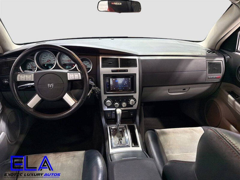 2006 Dodge Charger SRT-8