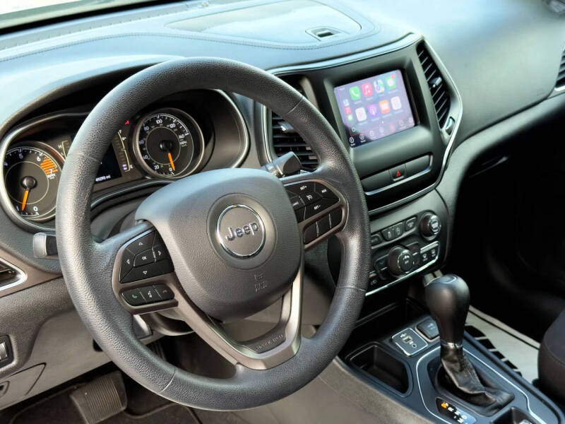 2019 Jeep Cherokee Latitude