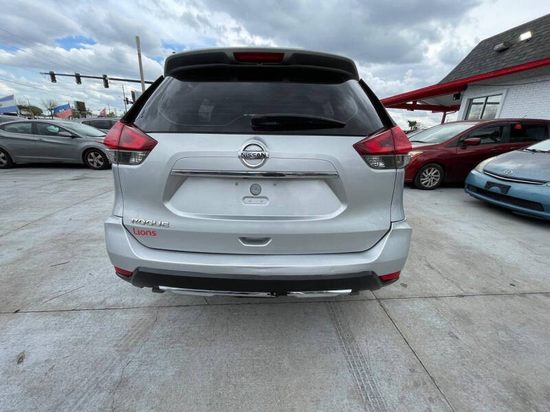 2017 Nissan Rogue S