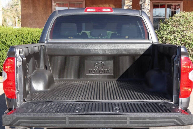 2019 Toyota Tundra SR5