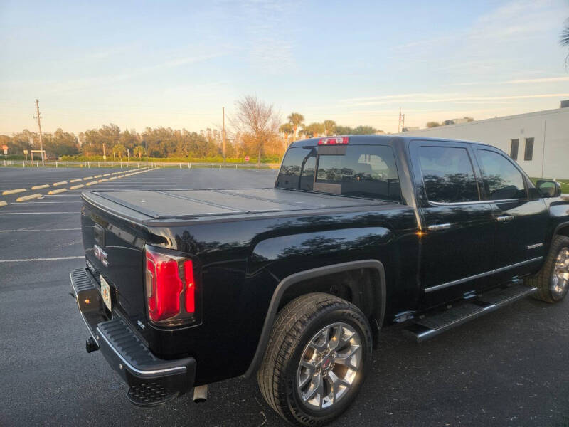 2017 GMC Sierra 1500 SLT photo 18