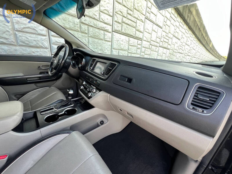 2021 Kia Sedona