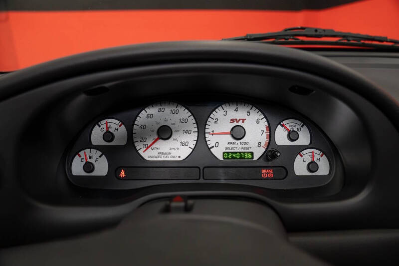 2003 Ford Mustang SVT Cobra 10th Anniversary