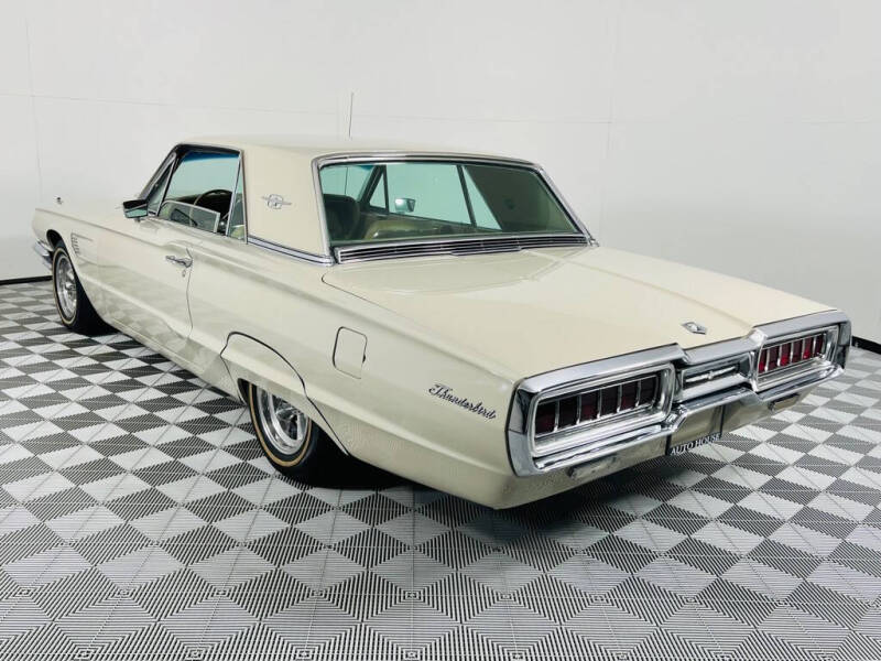 1965 Ford Thunderbird