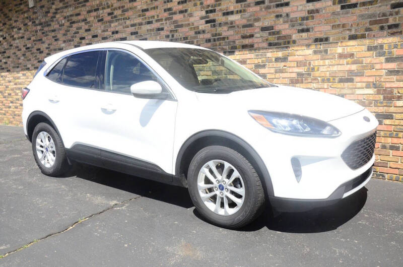 2020 Ford Escape SE