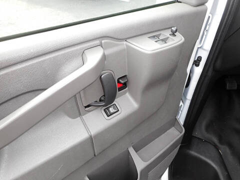 2017 Chevrolet Express LS 2500