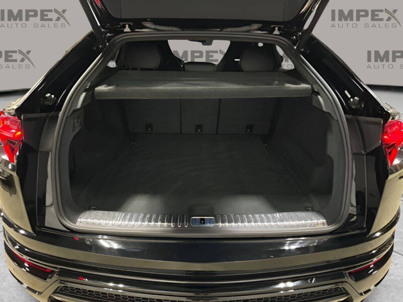 2019 Lamborghini Urus